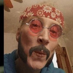 Meet your Posher, Dee